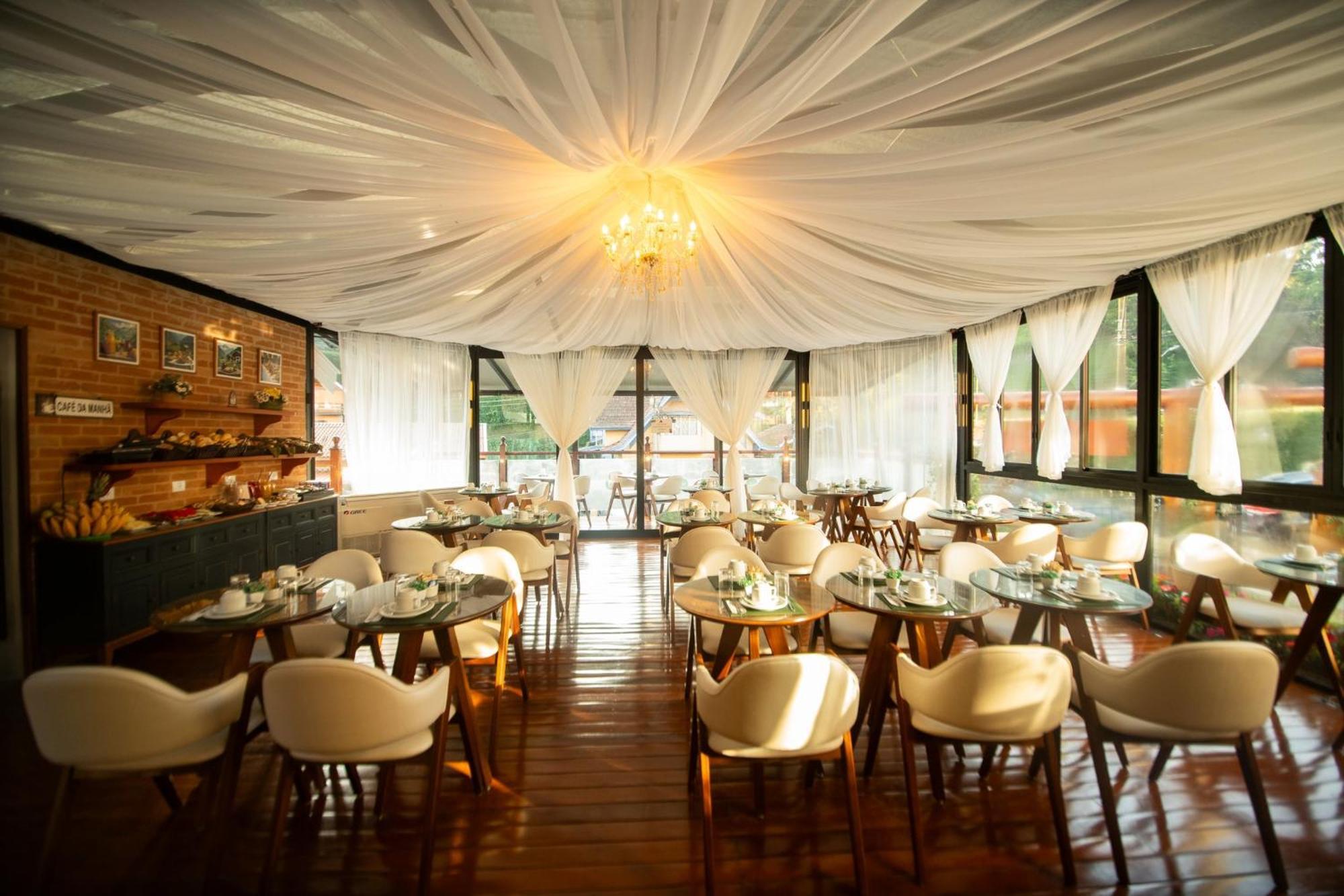 Santa Felicidade Hotel