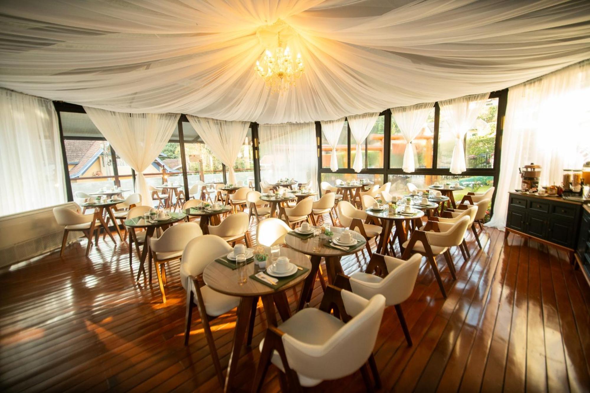 Santa Felicidade Hotel *